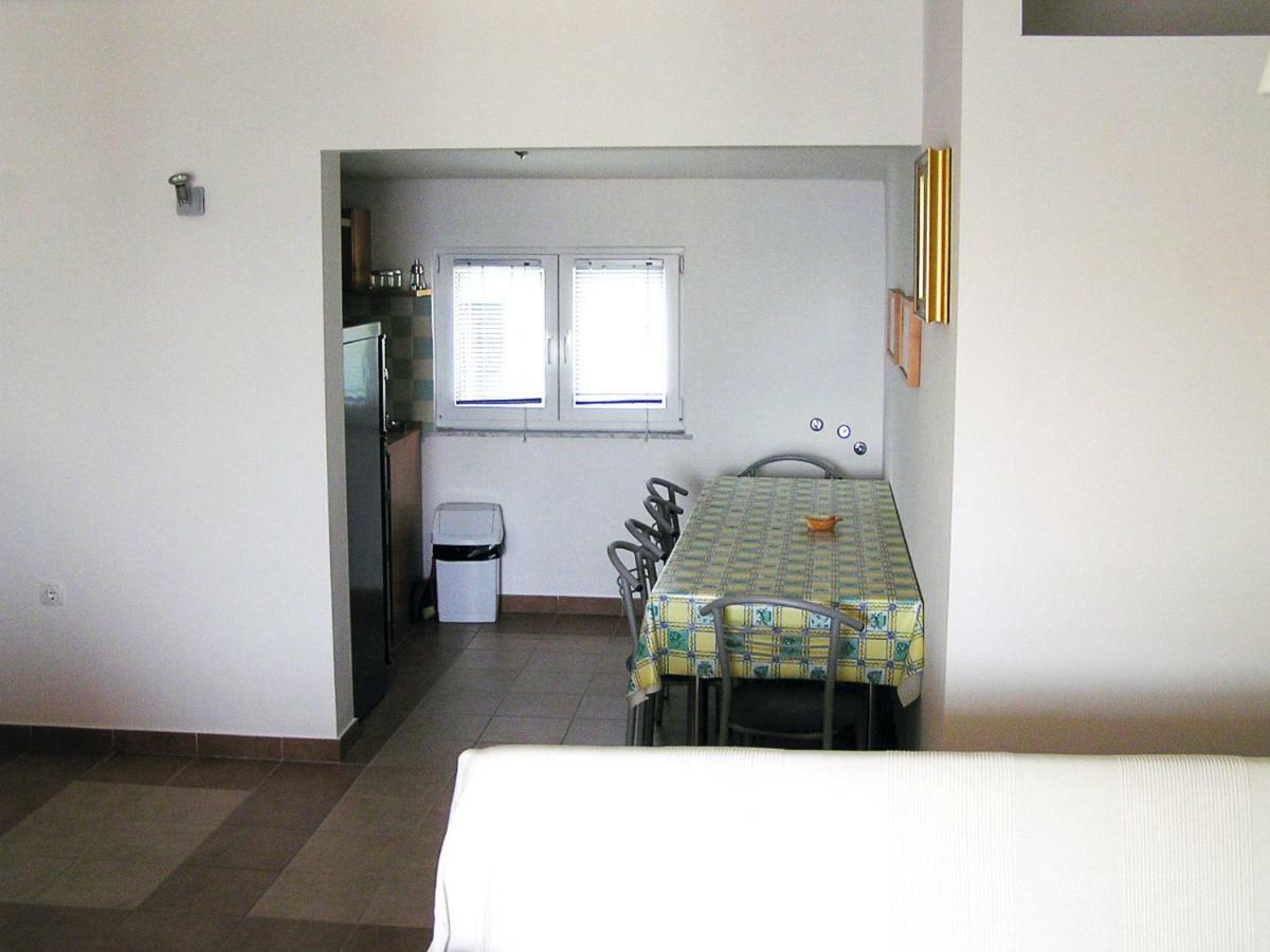 Duće Maglic Apartment מראה חיצוני תמונה